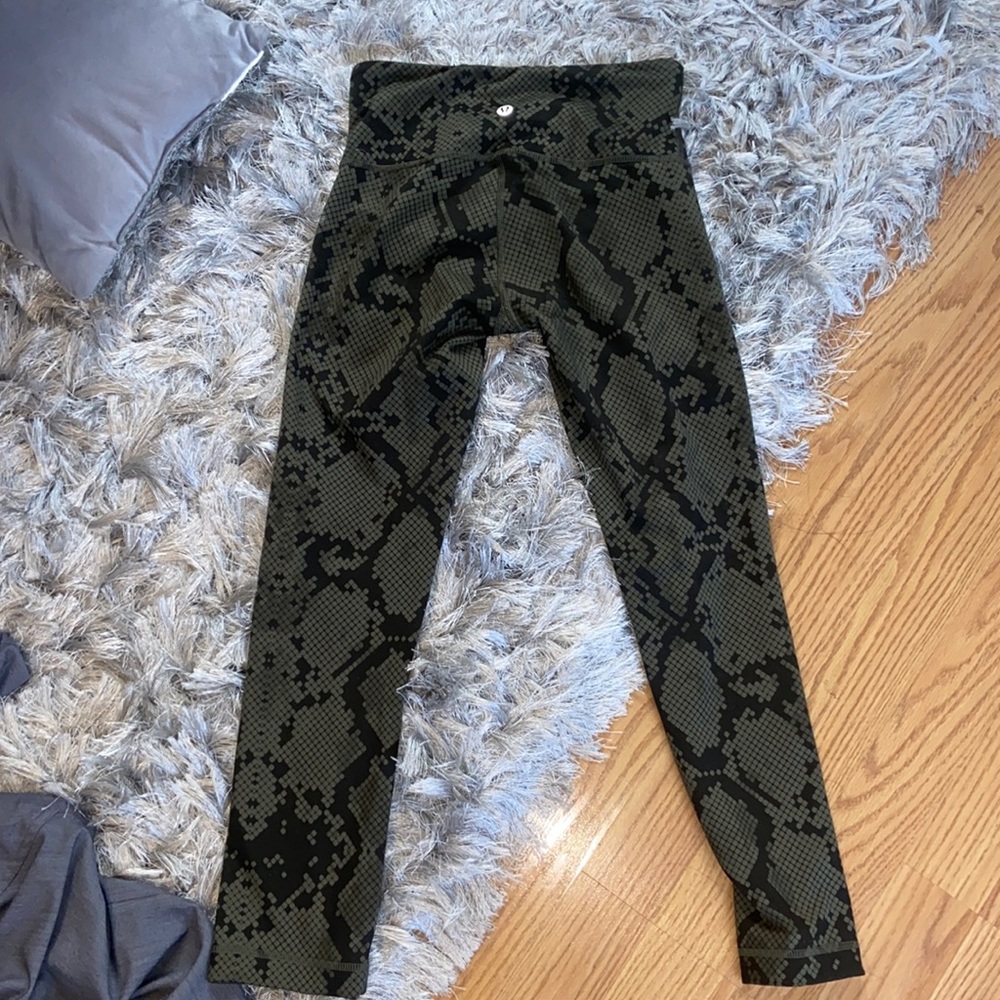 Lululemon leggings